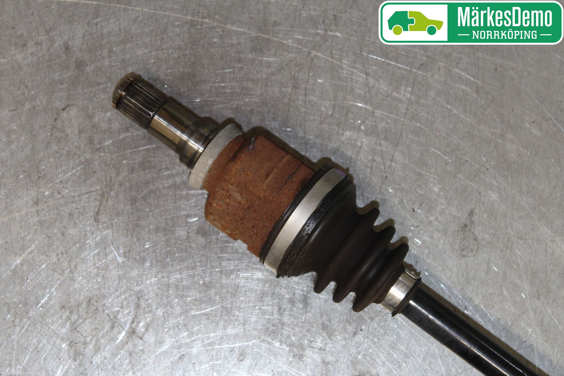 Toyota YARIS XP90 06-11 Drivaxel Fram Vänster