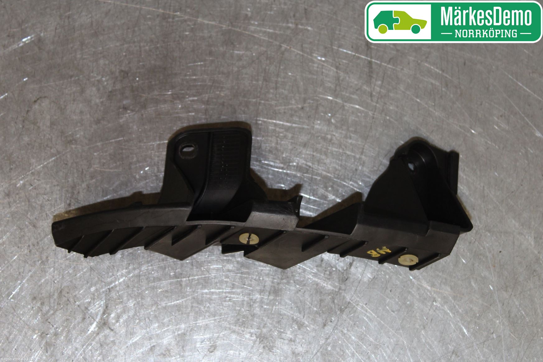 Seat LEON 06-12 Stötfångarfäste Bak Hö