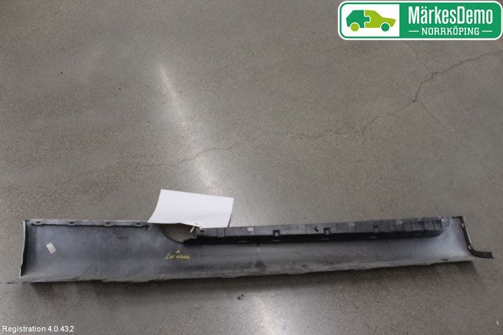 Audi TT/TTS 07-14 Sidokjol Vä