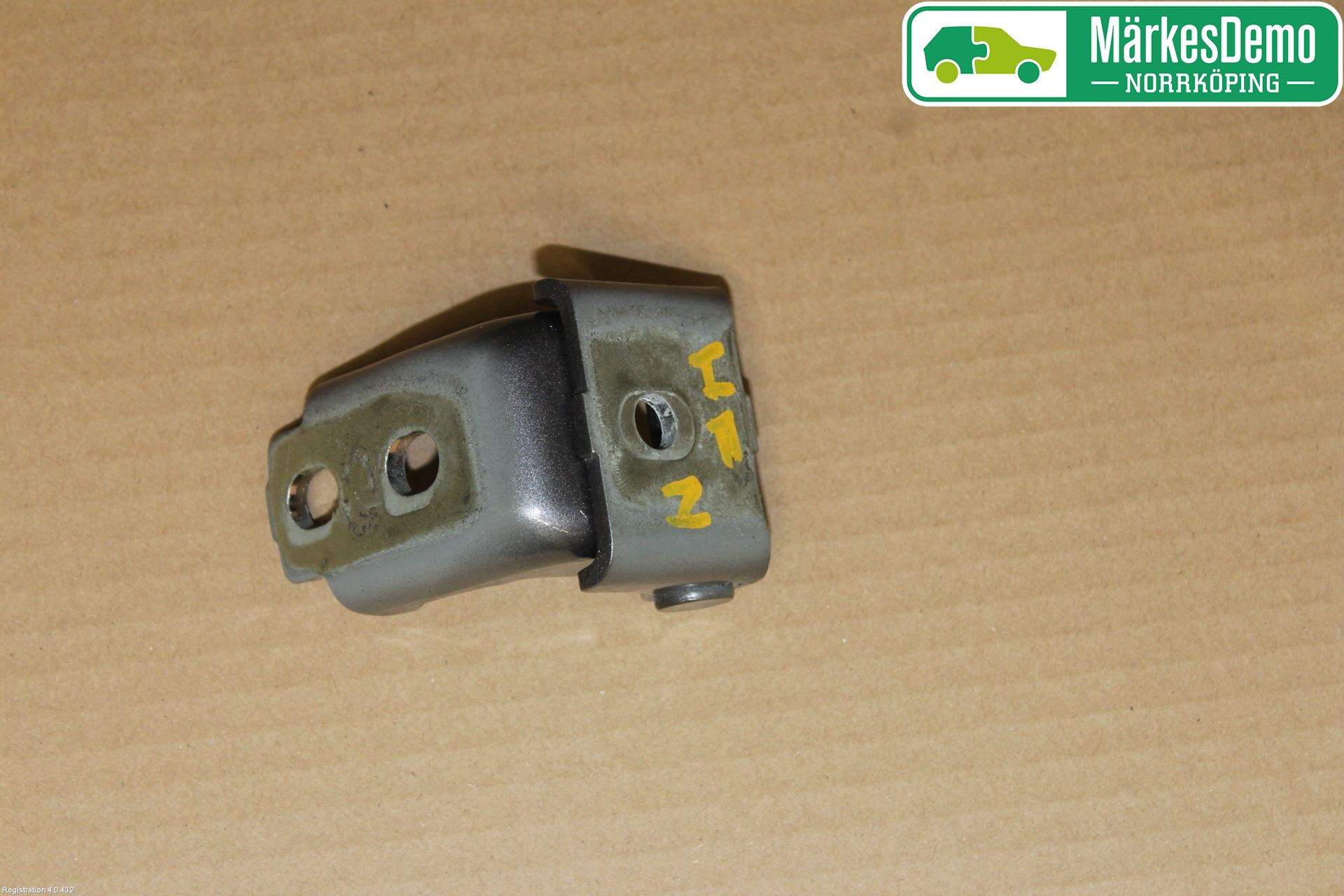 Renault CAPTUR 13-19 Dörrgångjärn