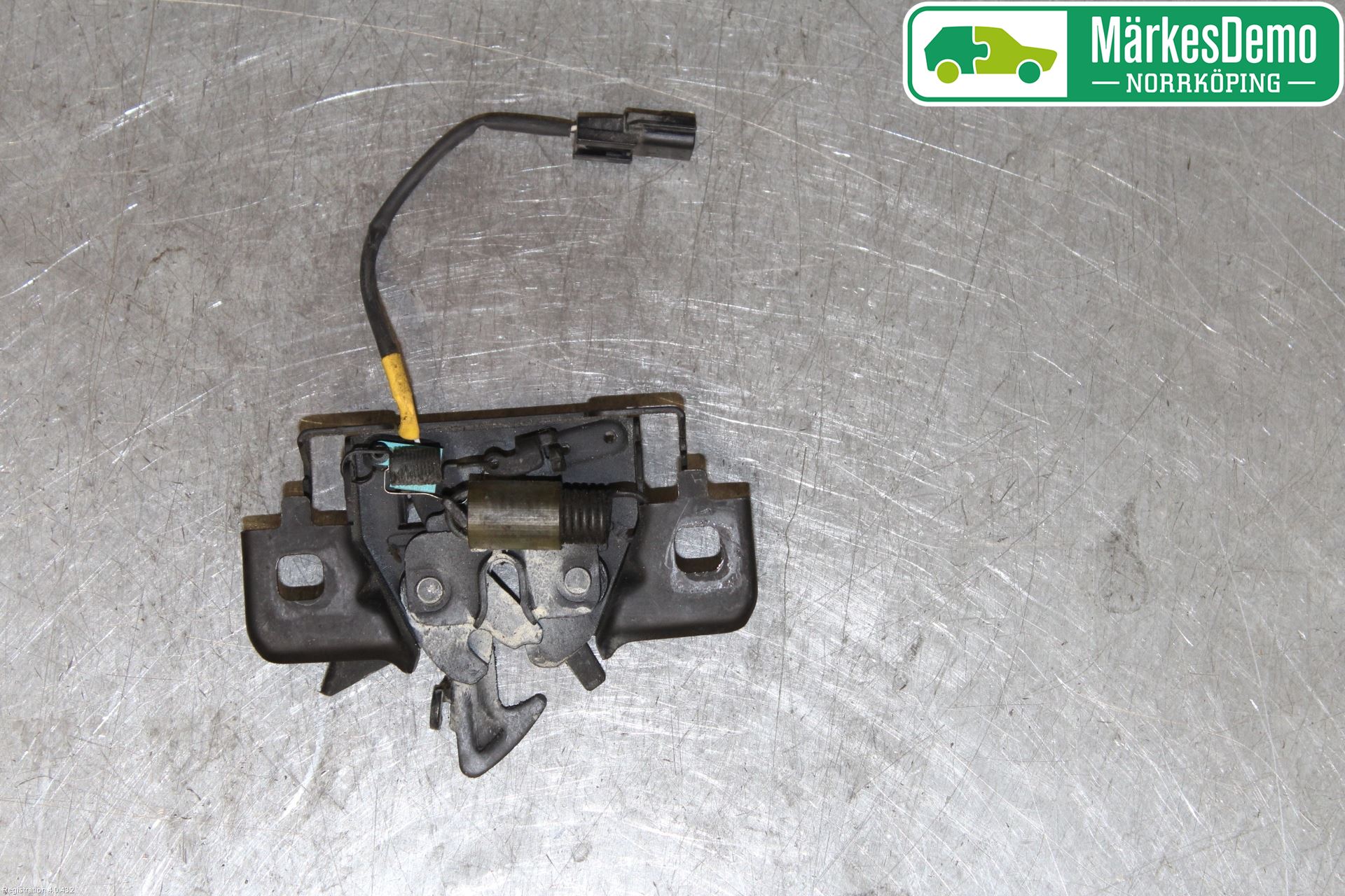 Renault CAPTUR 13-19 Huvlås