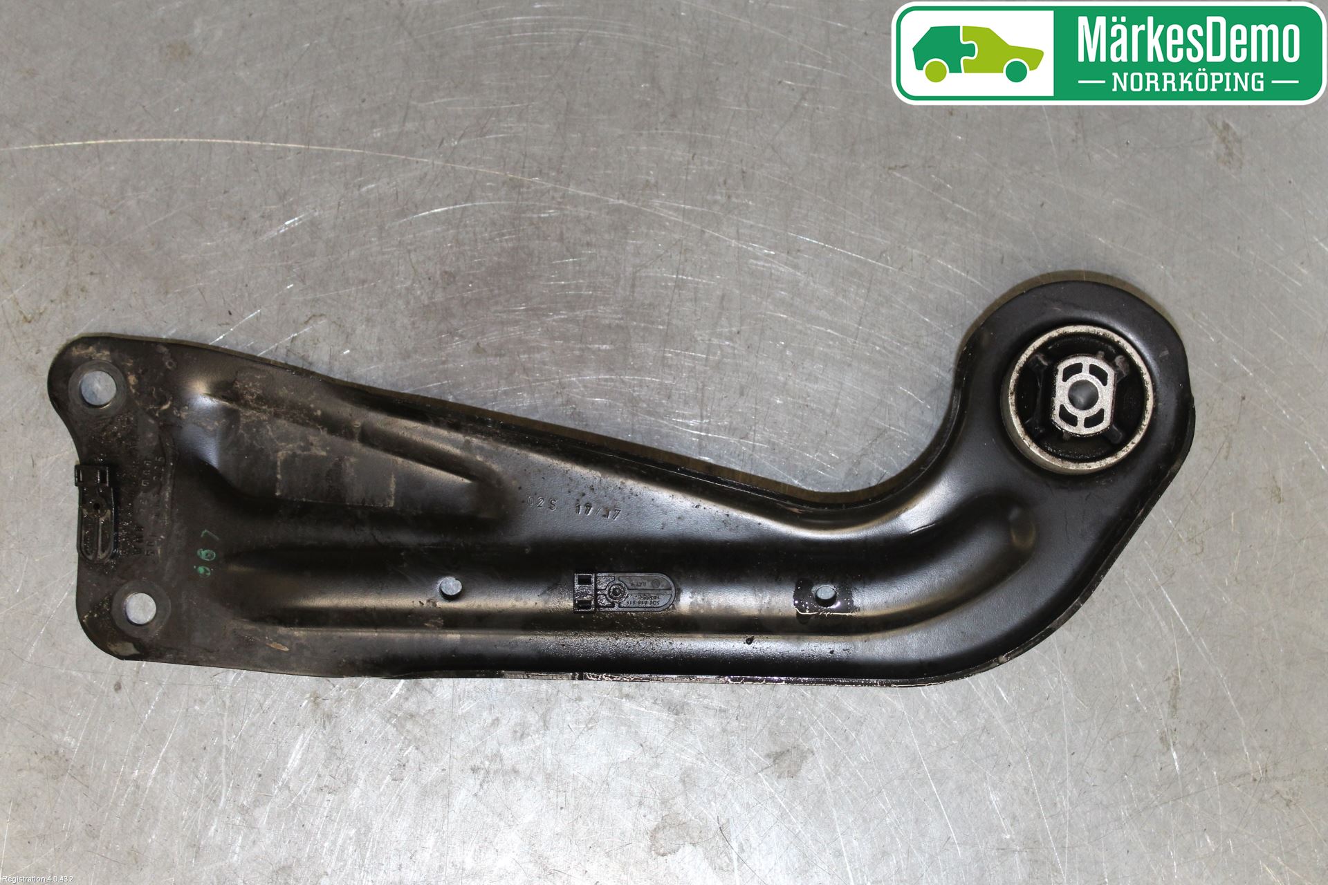 Volkswagen VW TIGUAN 16-24 Bärarm Bak Vänster