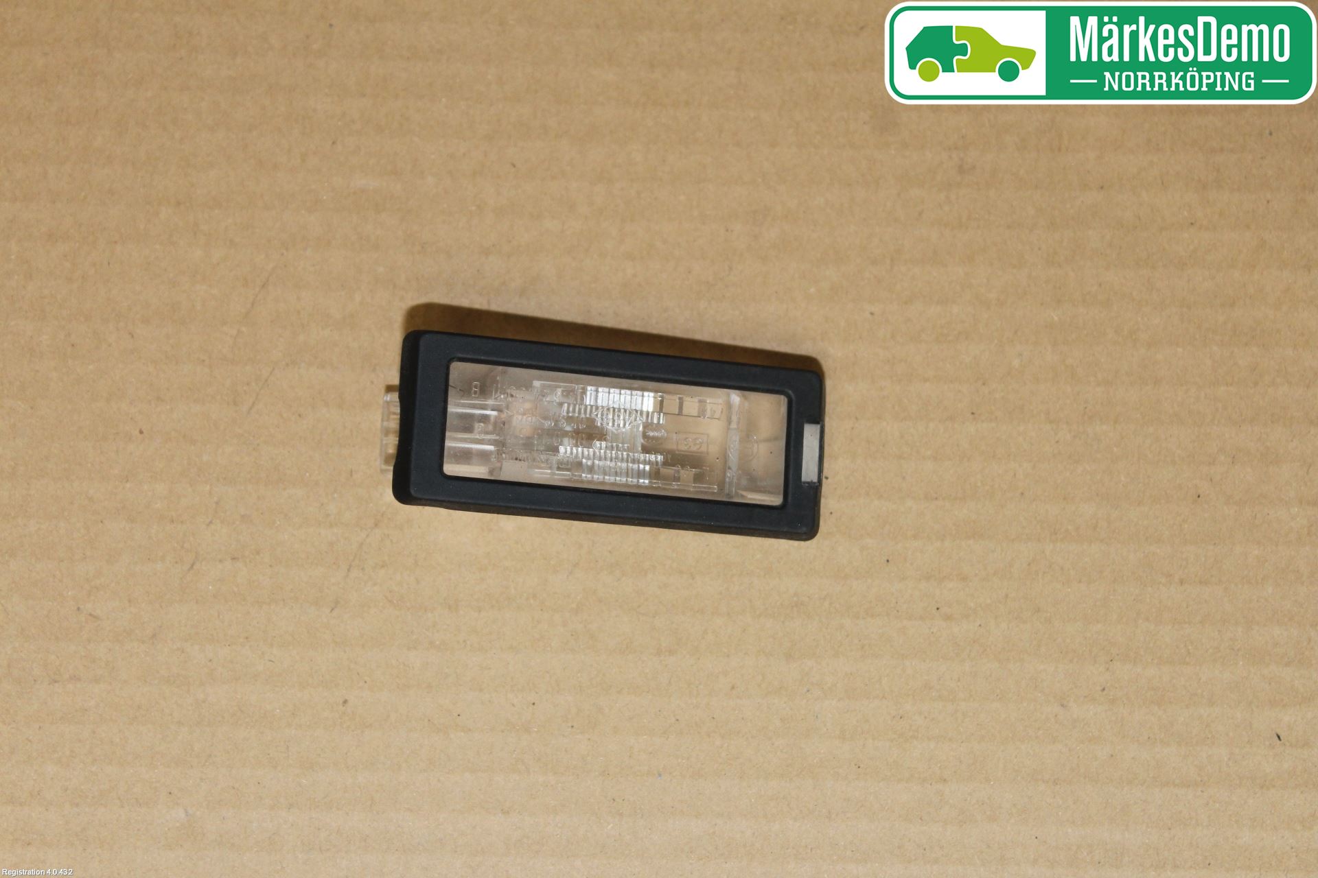 Renault CAPTUR 13-19 Skylt Belysning