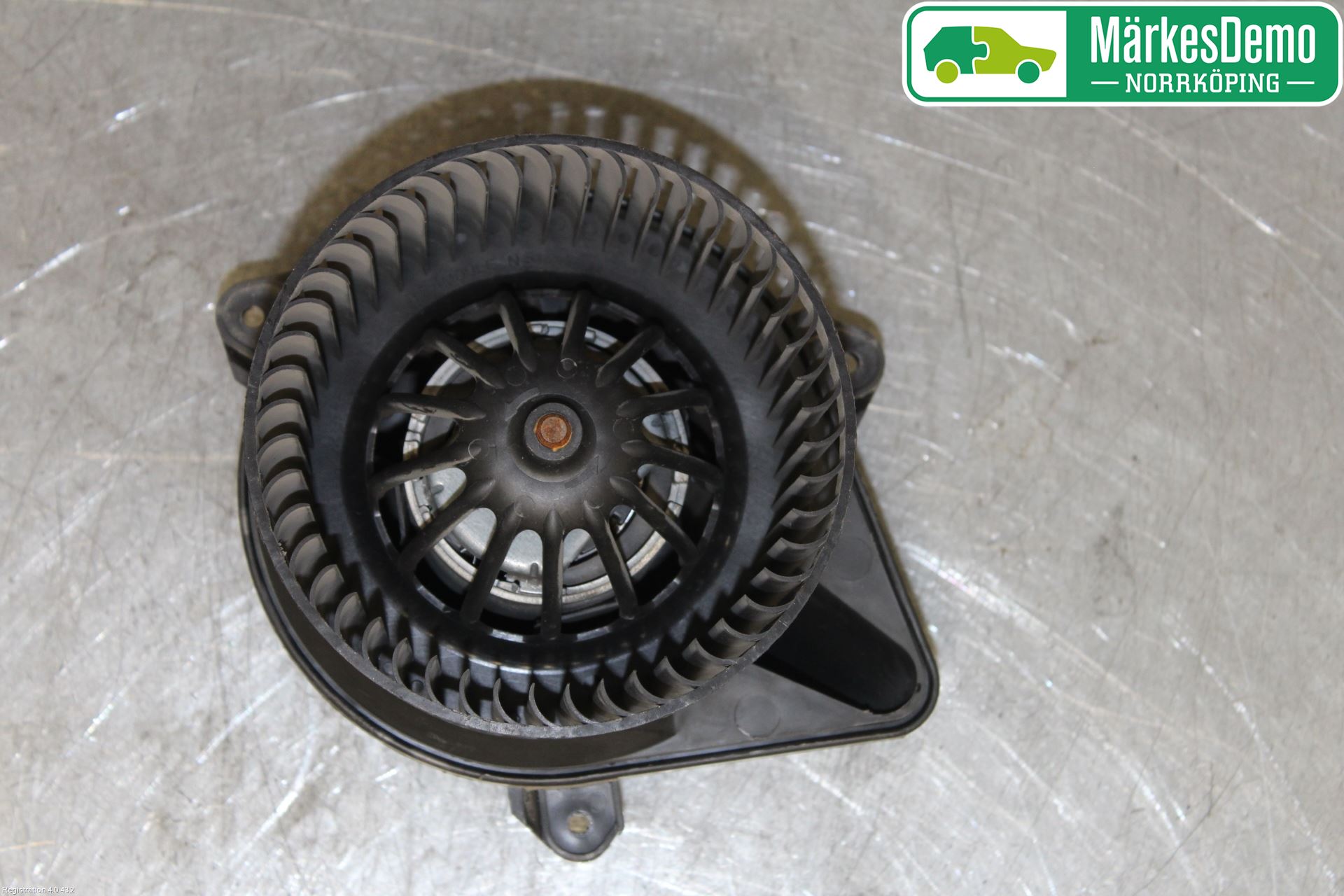 Renault TRAFIC   02-14 Värmefläkt