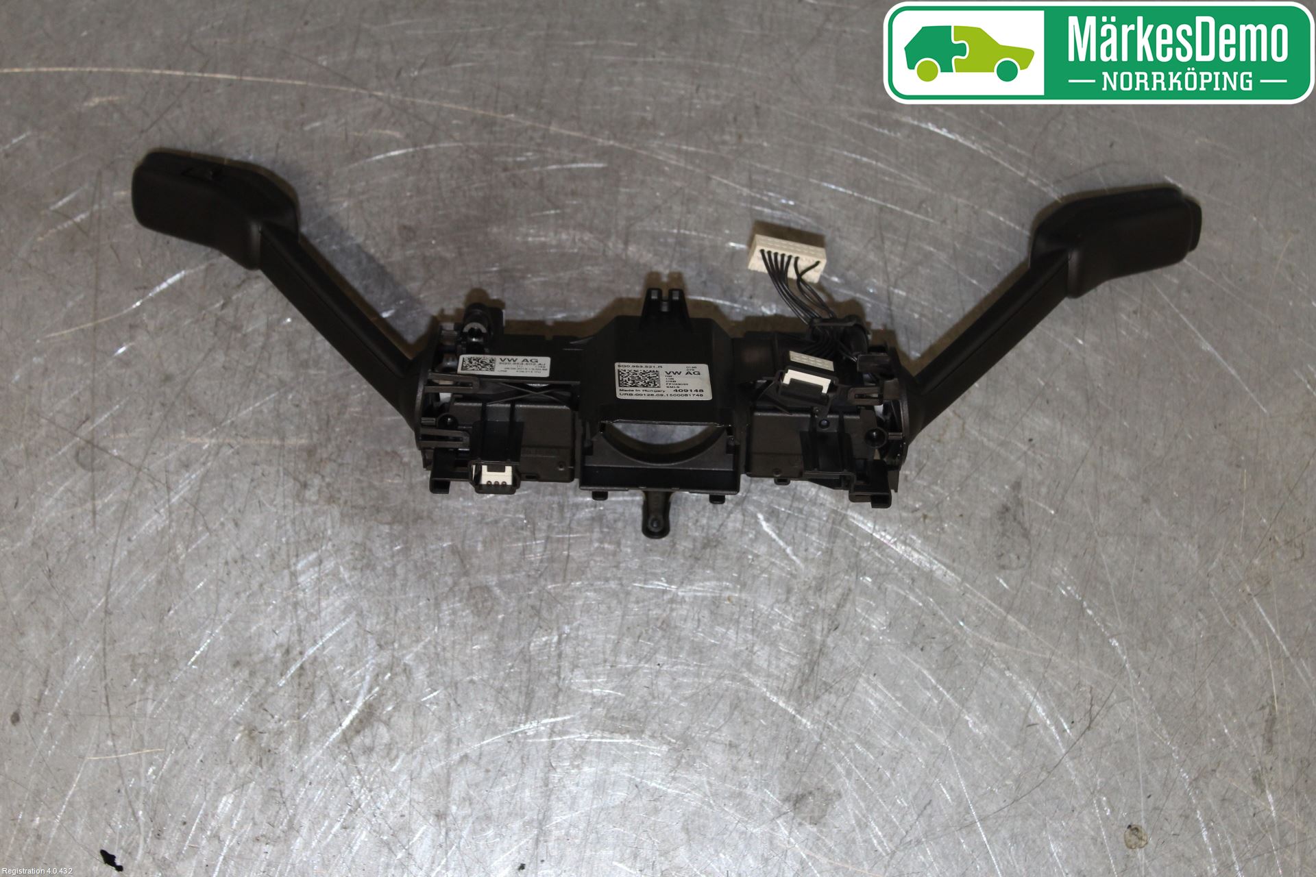 Volkswagen VW GOLF / E-GOLF VII 13-20 Spakcentral