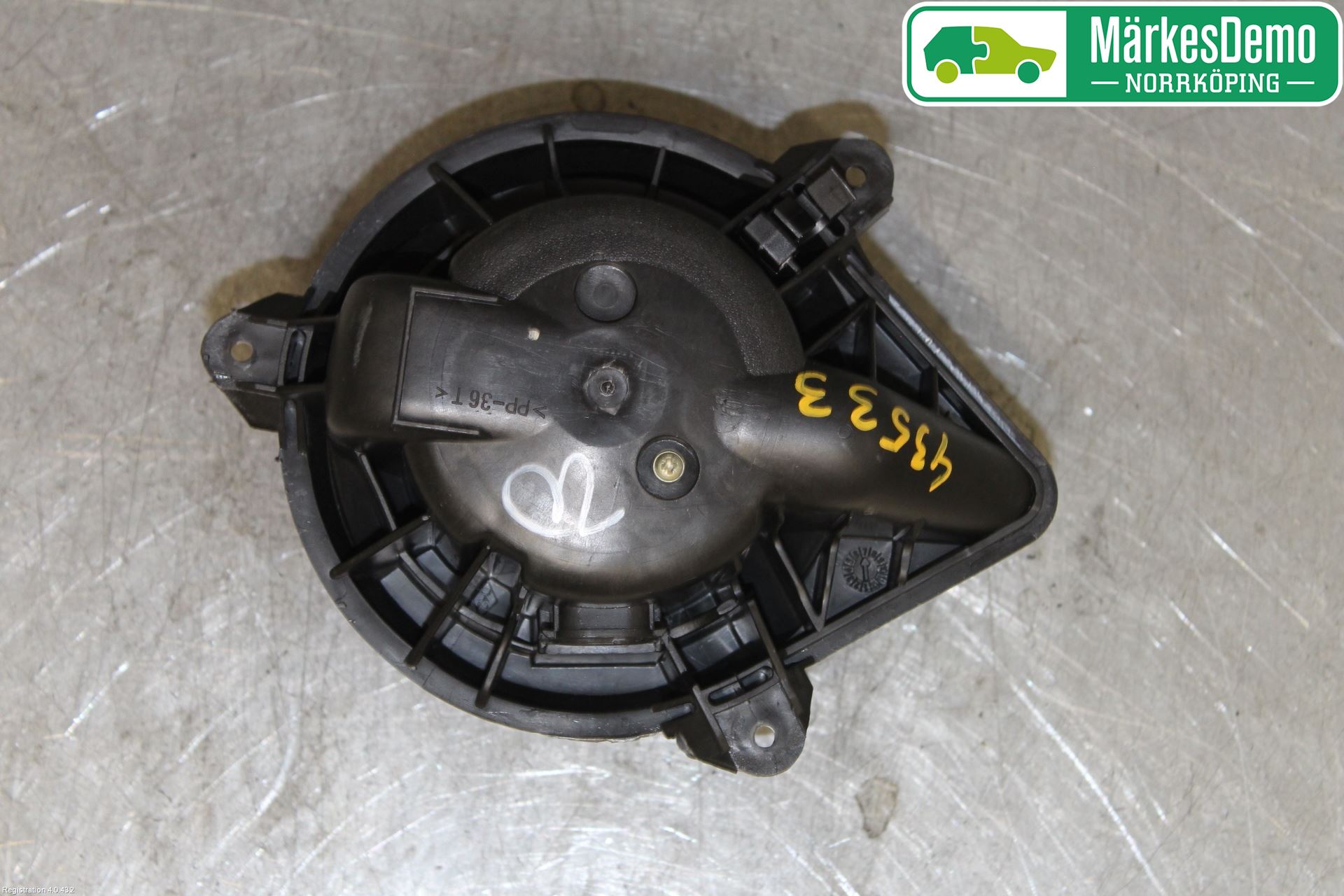 Renault TRAFIC   02-14 Värmefläkt