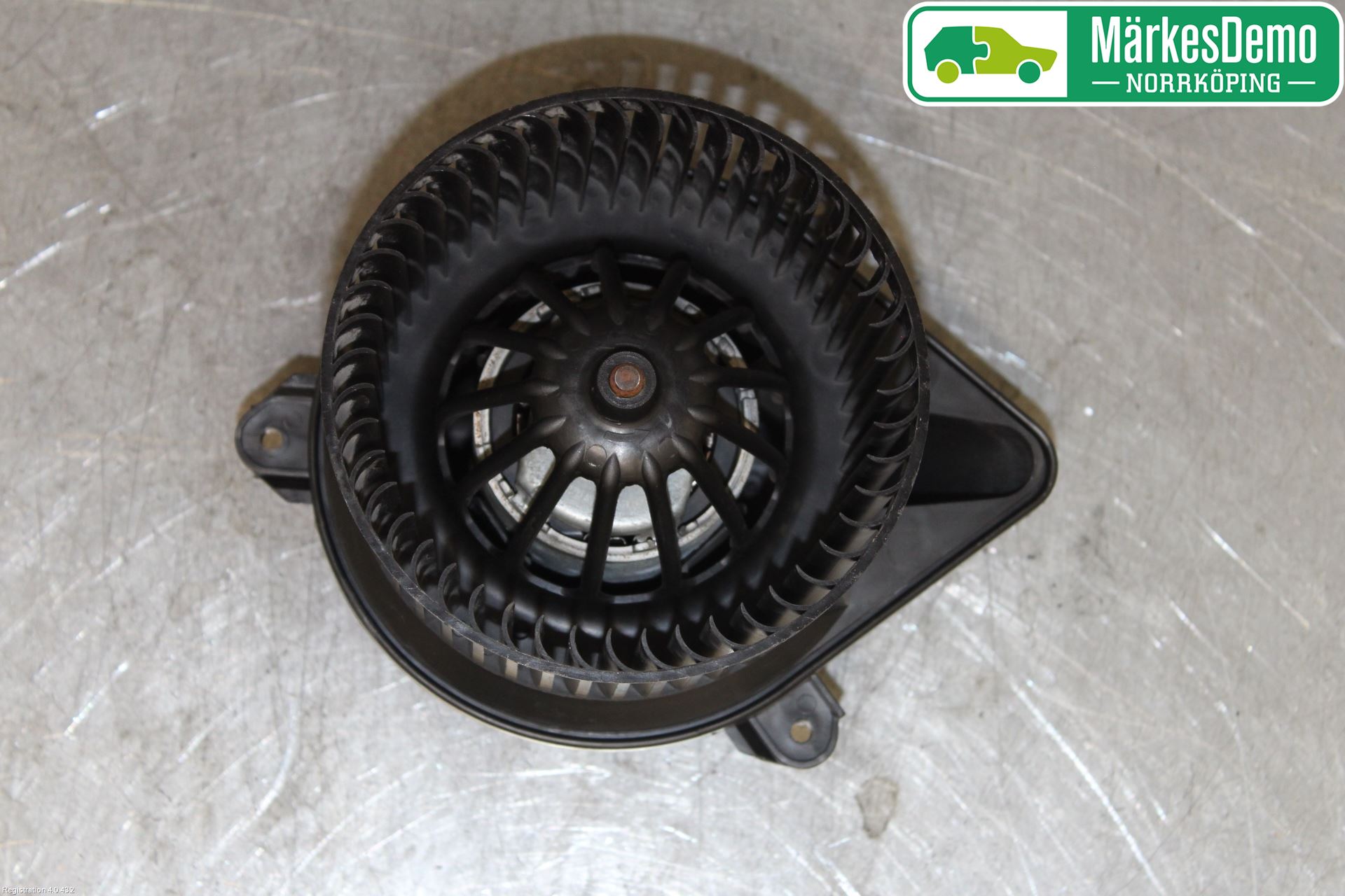 Renault TRAFIC   02-14 Värmefläkt