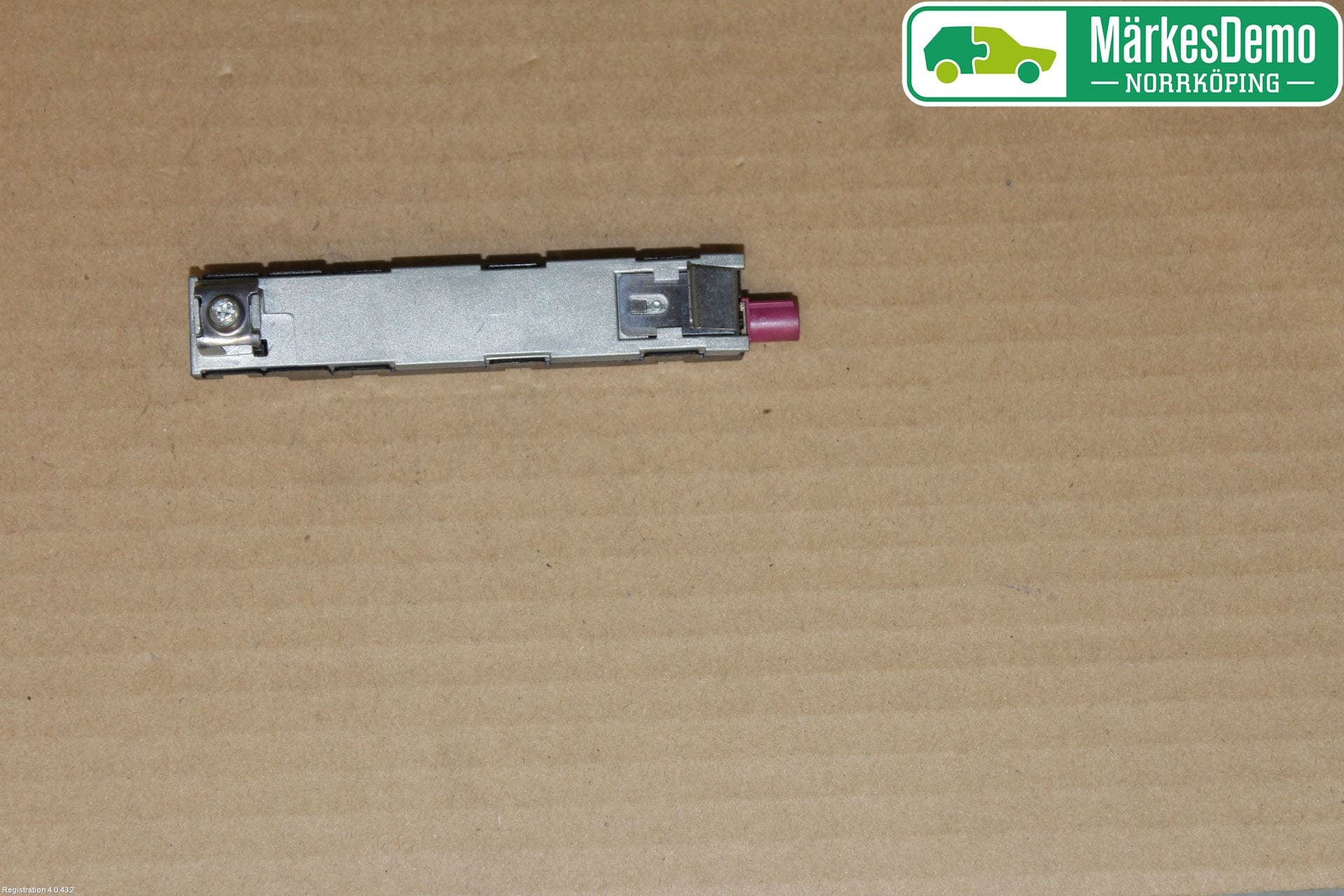 Volkswagen VW TIGUAN 16-24 Antennförstärkare