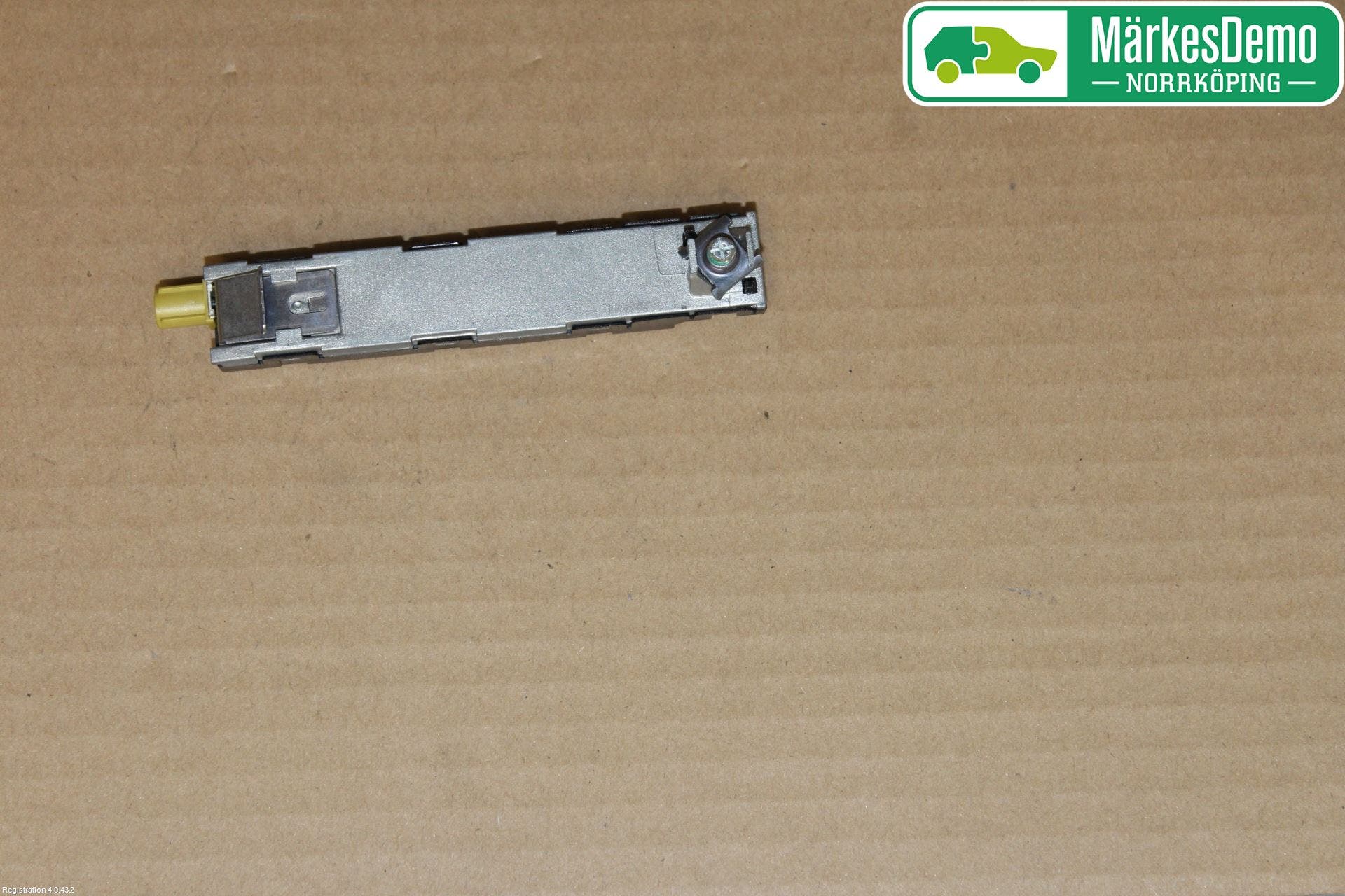 Volkswagen VW TIGUAN 16-24 Antennförstärkare