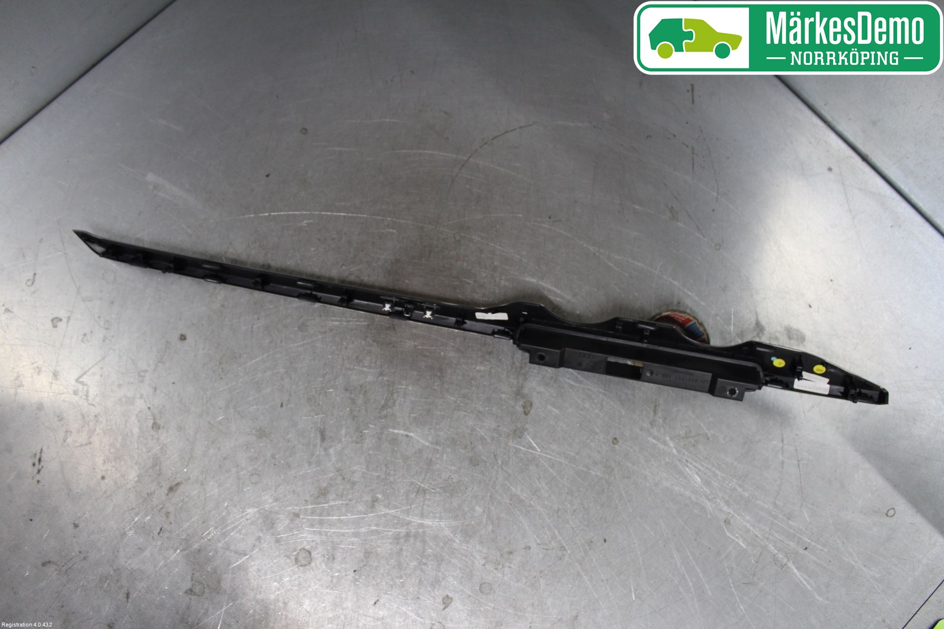 Audi Q2/SQ2 17- Instrumentbräda Inlägg-Dekorlist