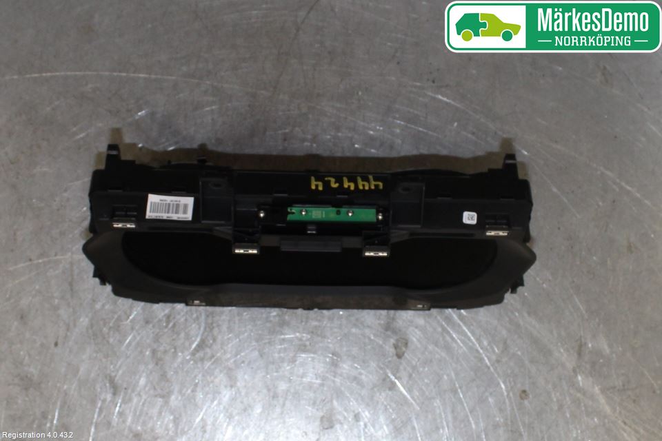 Volkswagen VW TIGUAN 16-24 Instrument Komb