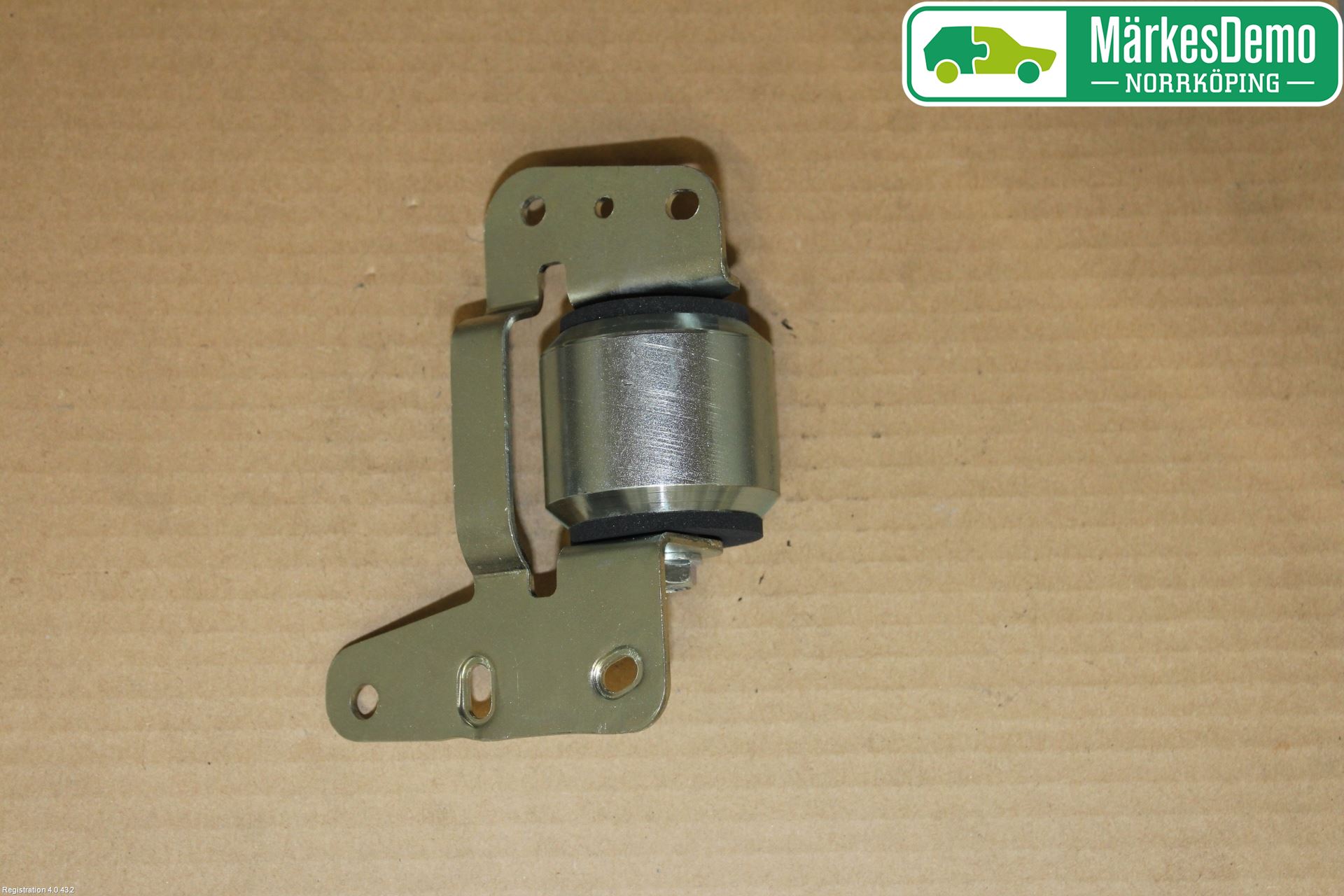 Audi Q2/SQ2 17- Vibrationsdämpare