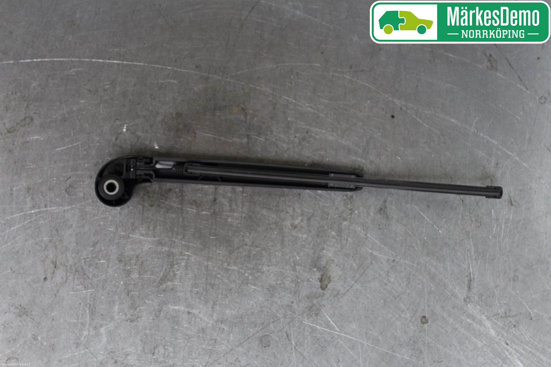 Audi Q2/SQ2 17- Torkararm-Bakruta