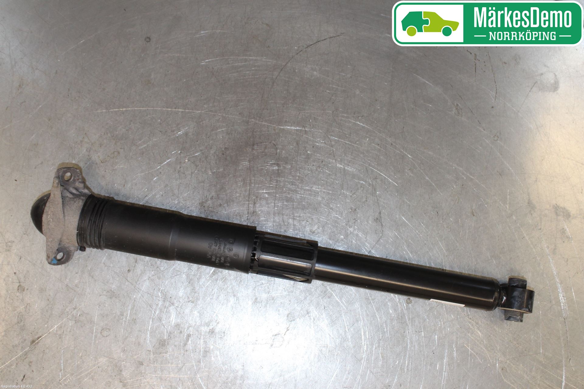 Volkswagen VW TOURAN 16- Stötdämpare Bak