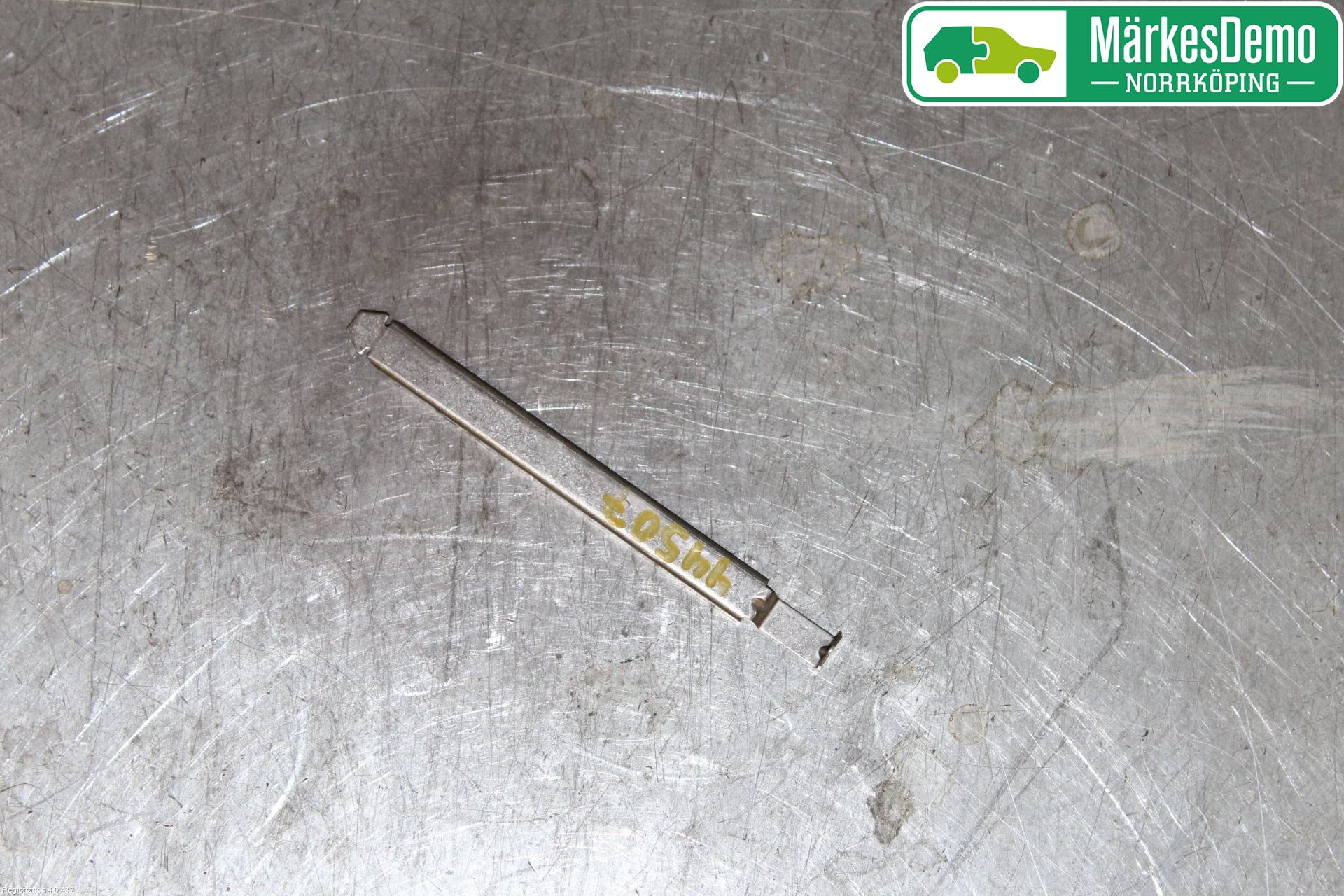 Volvo V50 04-07 Strålkast Fästsarg