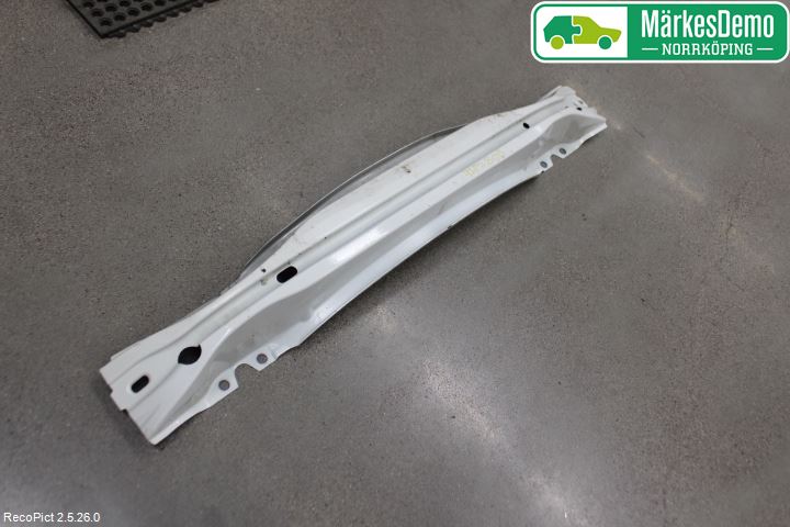 Volvo V60 11-13 Stötfångarbalk Bak
