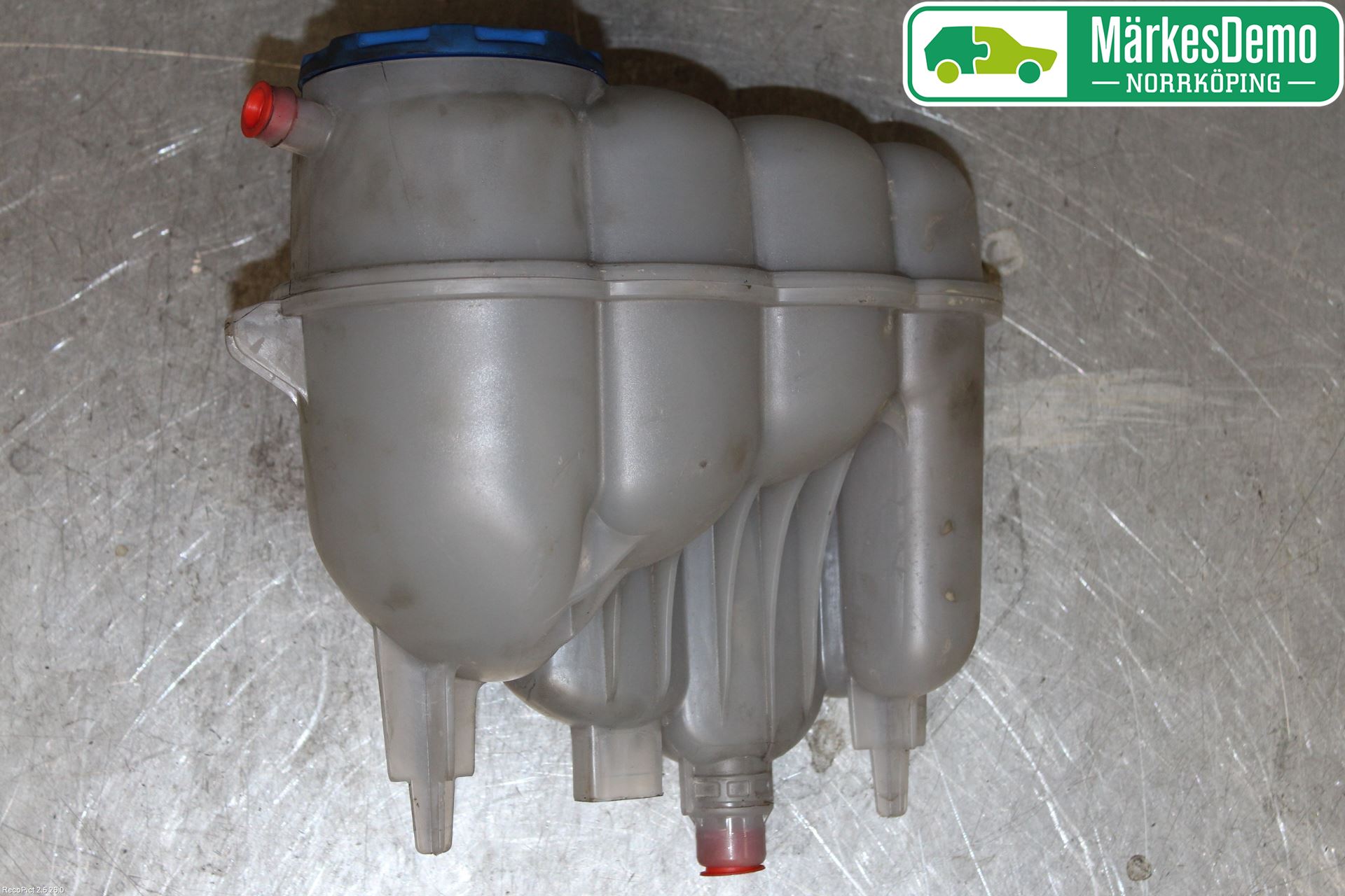 Audi A4/S4 B9 16-19 Expansionstank