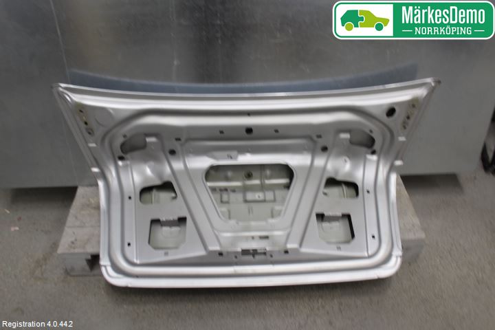 Volvo S60 01-04 Baklucka (Ej Med Ruta)
