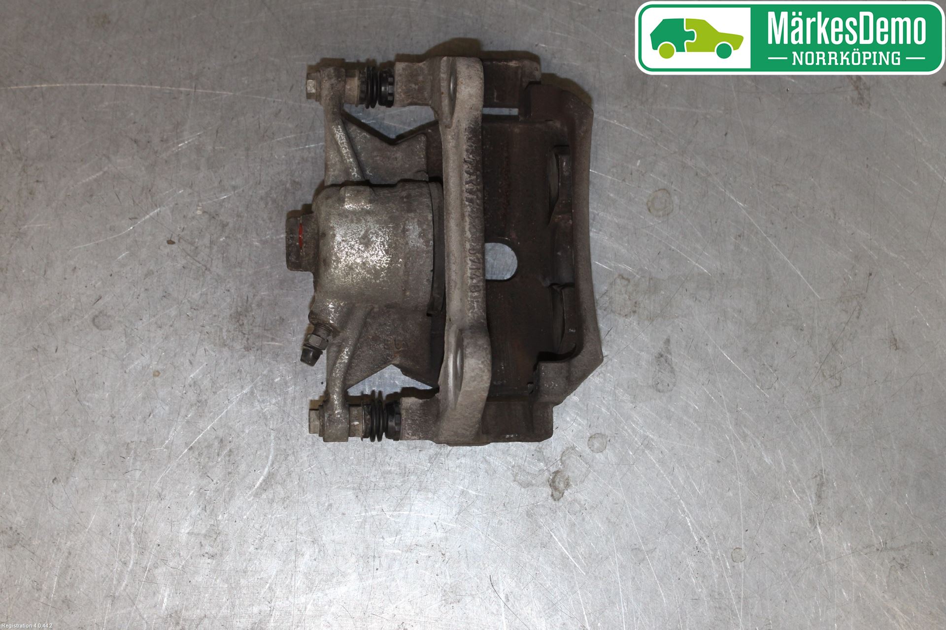 Volkswagen VW TOURAN 16- Bromsok Fram Vänster