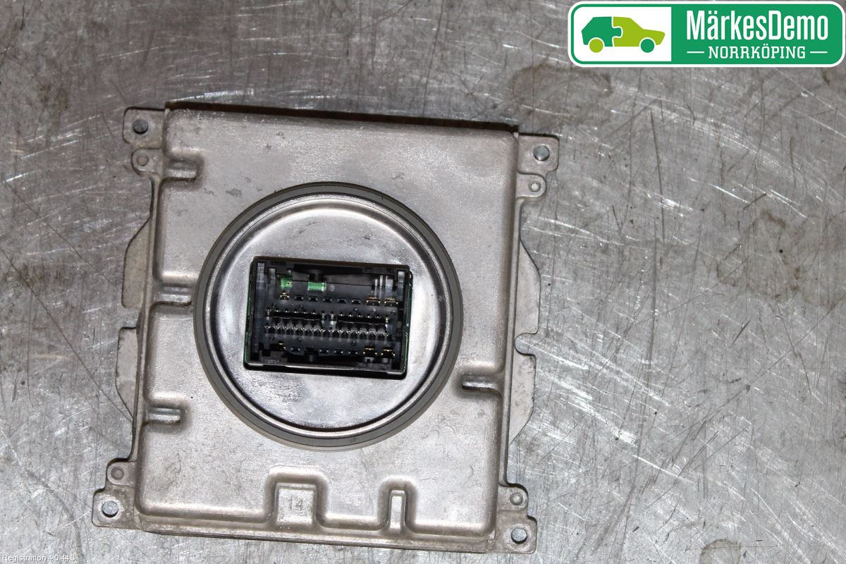 Audi A4/S4 B9 16-19 Styrenhet Strålkastare