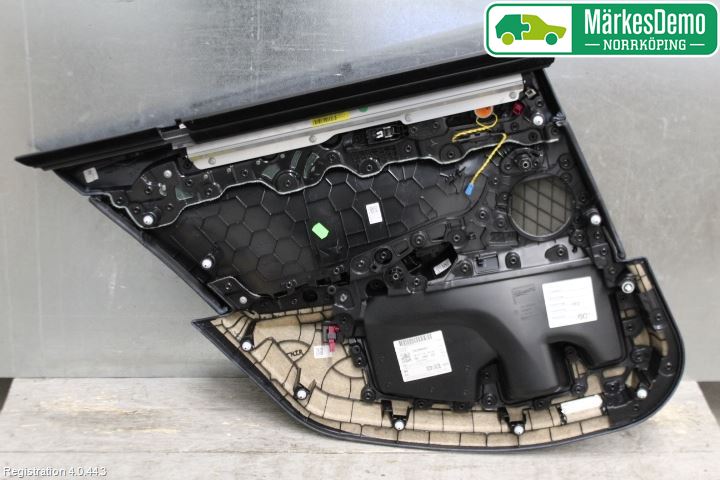 BMW 5 G30/G31/F90 17-23 Dörrklädsel Hö