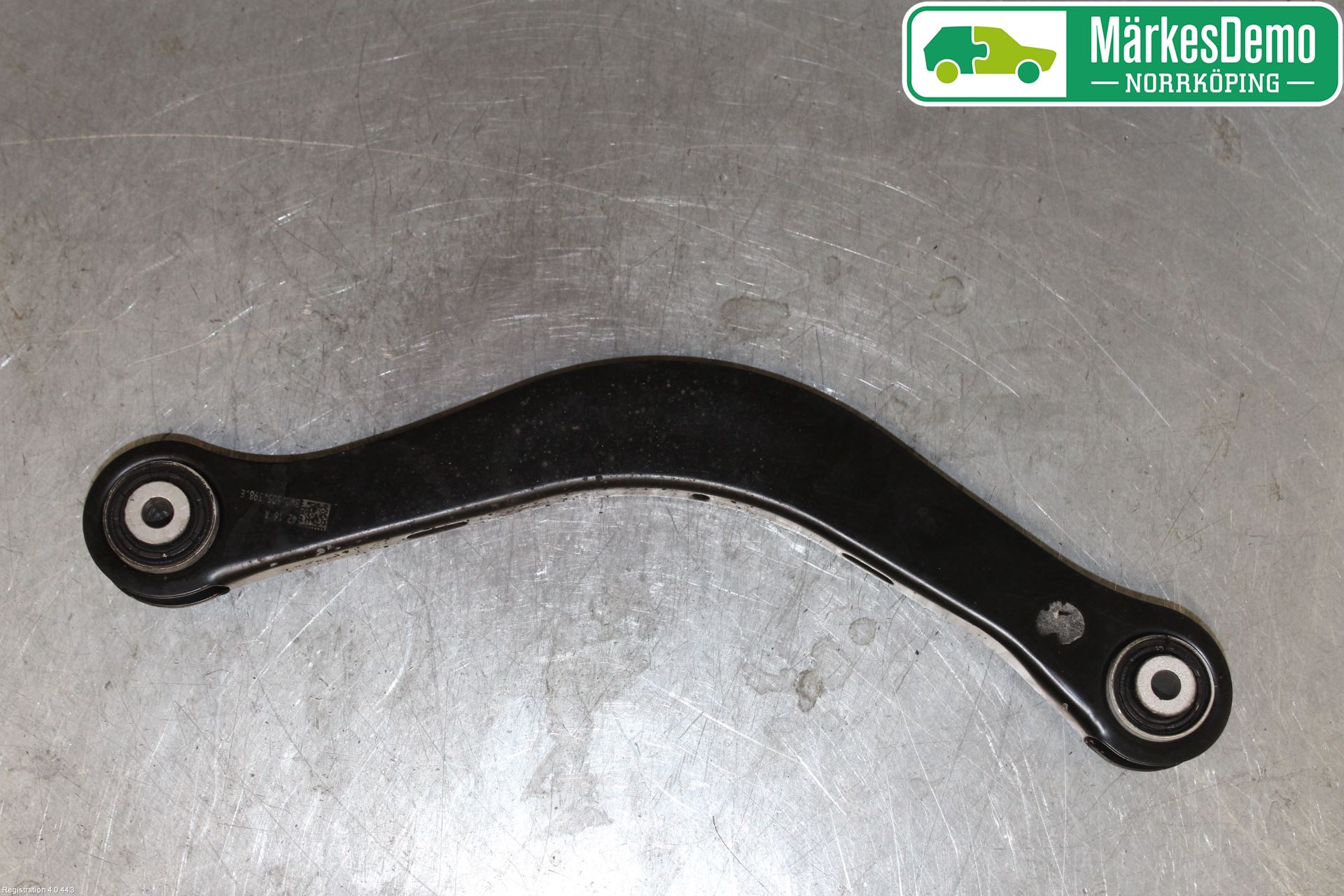 Audi A4/S4 B9 16-19 Bärarm Bak Övre Höger