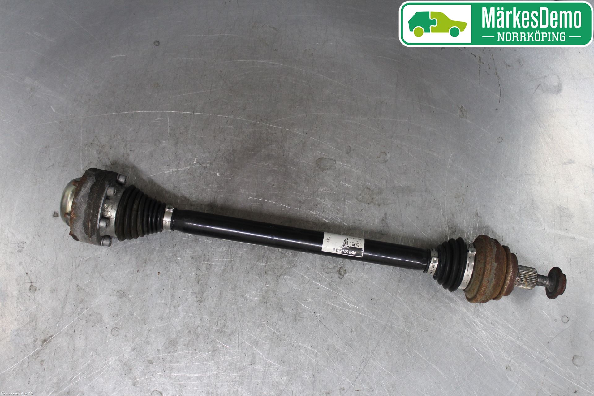 Audi A4/S4 B9 16-19 Drivaxel Bak Höger