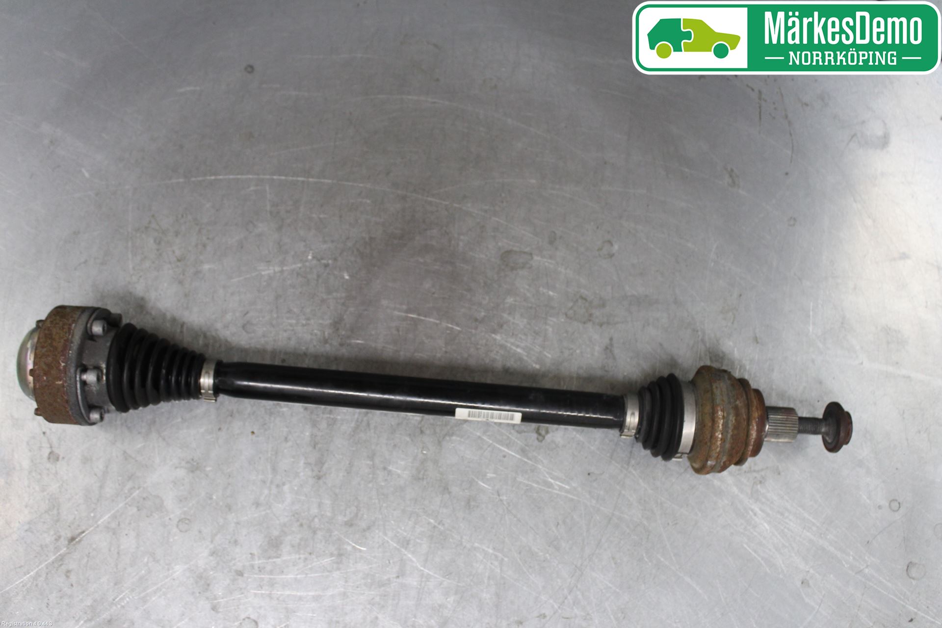 Audi A4/S4 B9 16-19 Drivaxel Bak Vänster