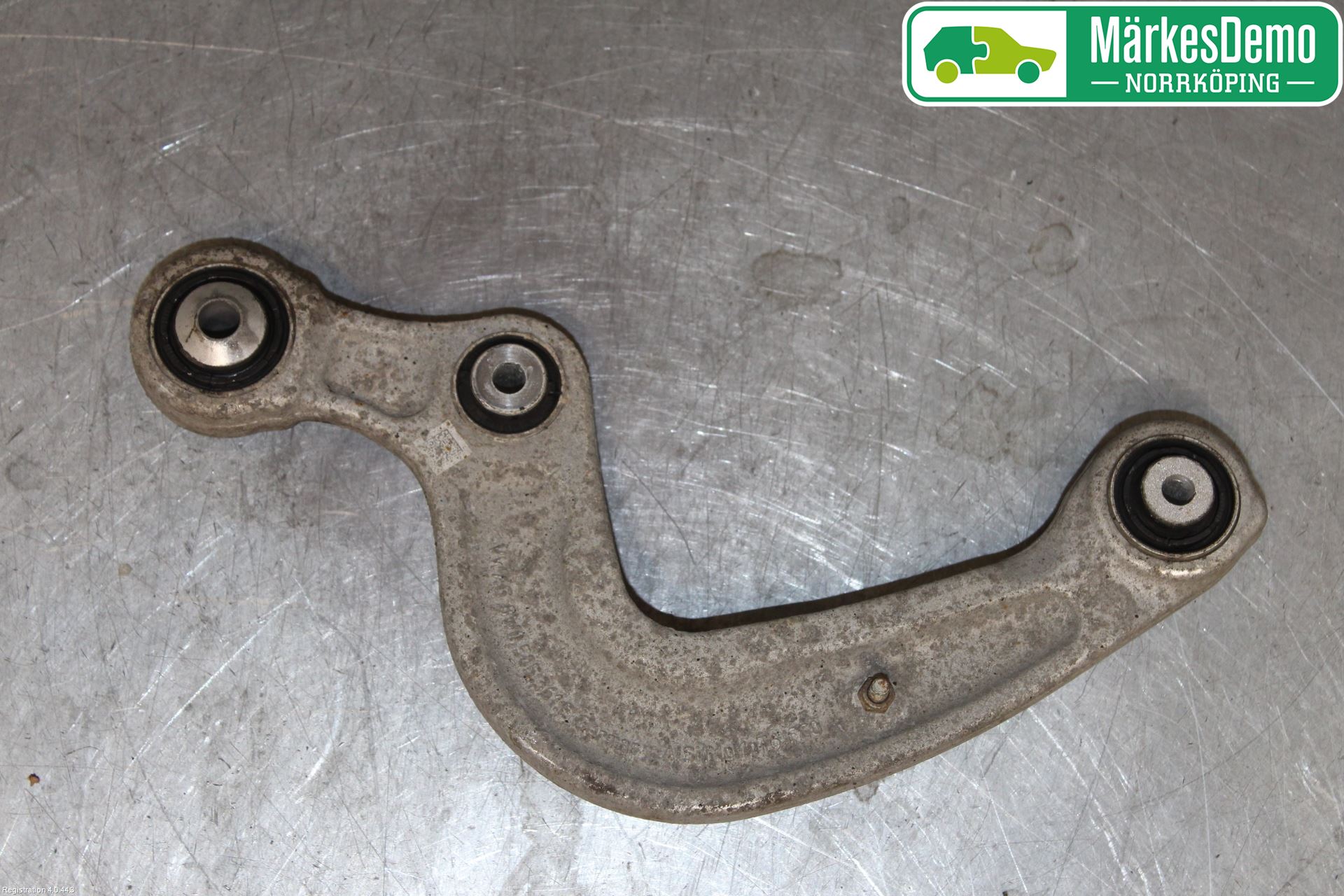 Audi A4/S4 B9 16-19 Bärarm Bak Övre Vänster