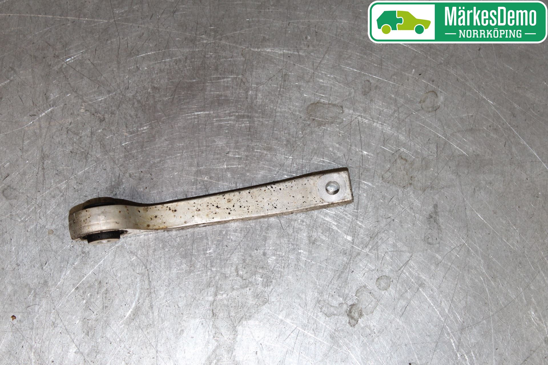 Audi A4/S4 B9 16-19 Krängningshämmarstag Bak