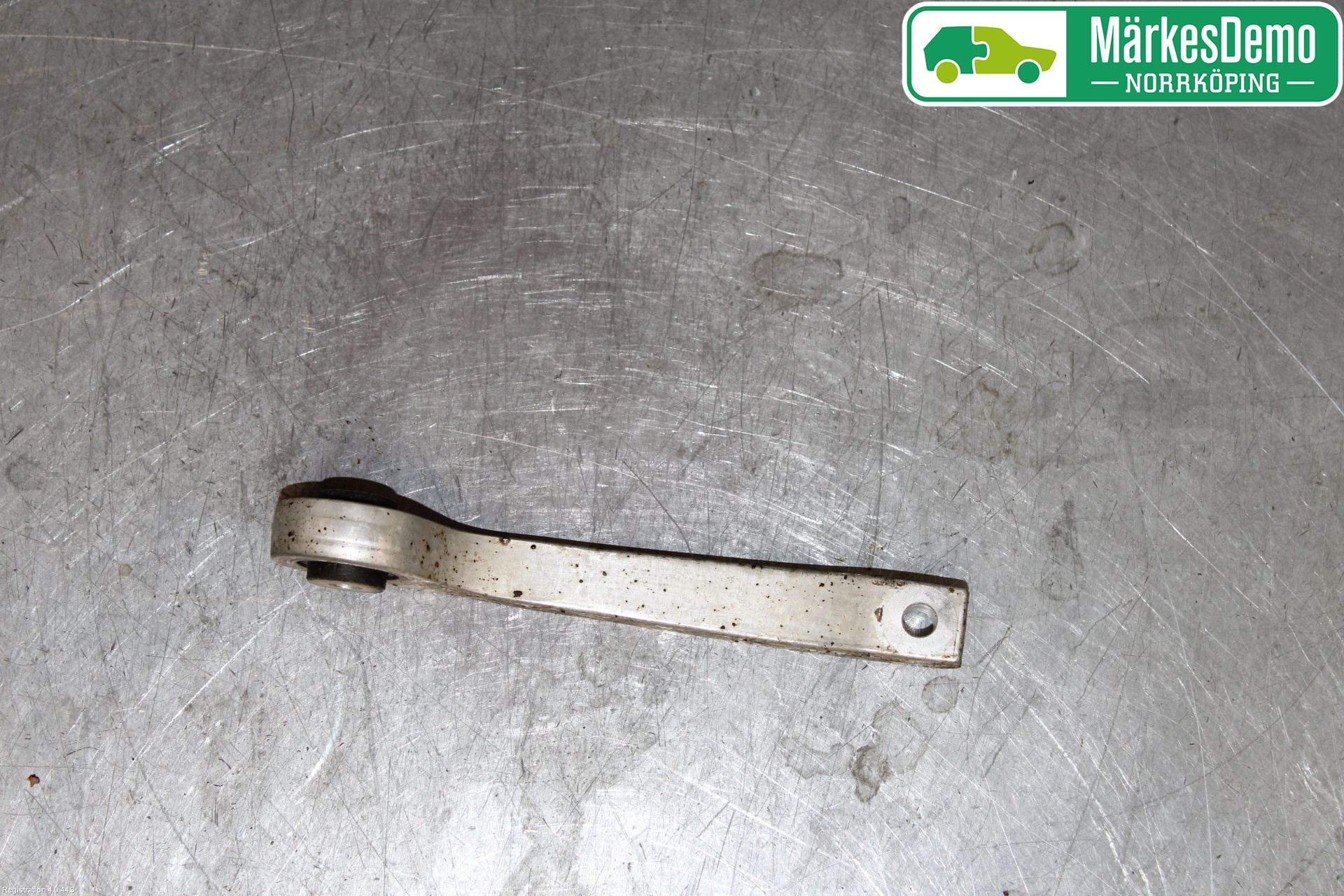 Audi A4/S4 B9 16-19 Krängningshämmarstag Bak