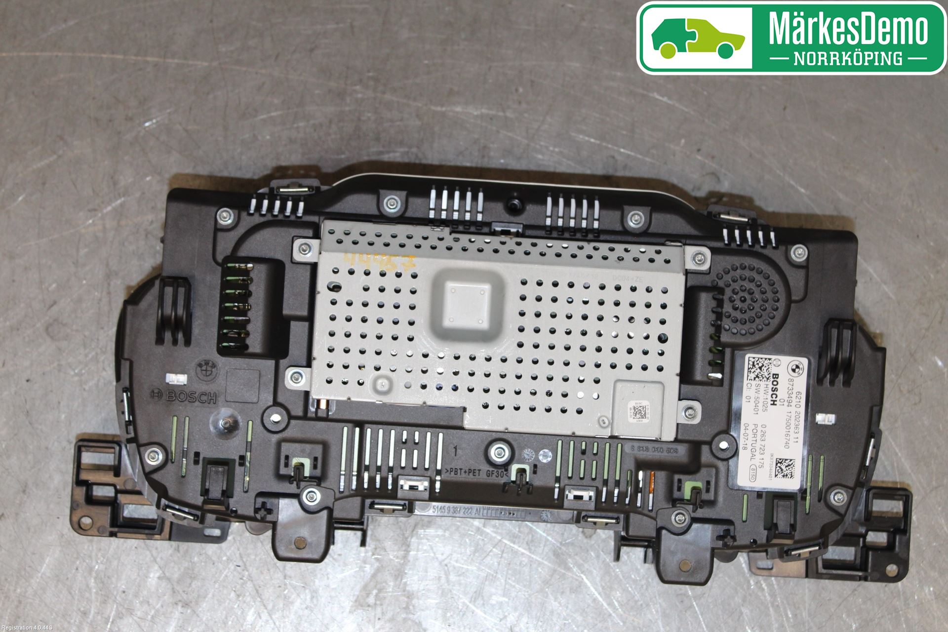 BMW 5 G30/G31/F90 17-23 Instrument Hast