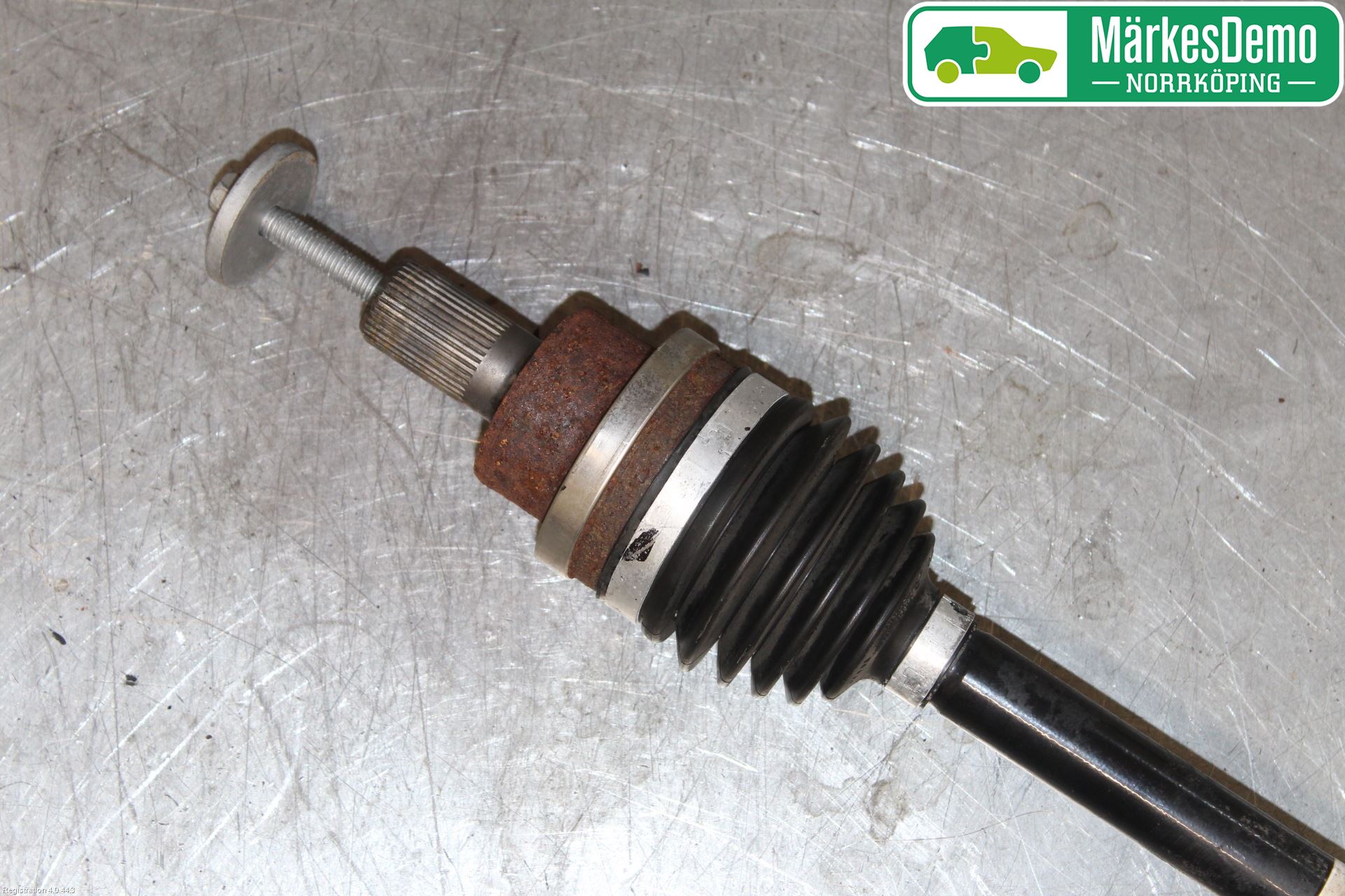 Volvo XC60 14-17 Drivaxel Bak Höger