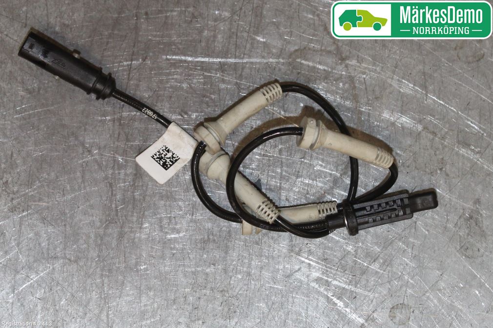 BMW 5 G30/G31/F90 17-23 Abs Sensor