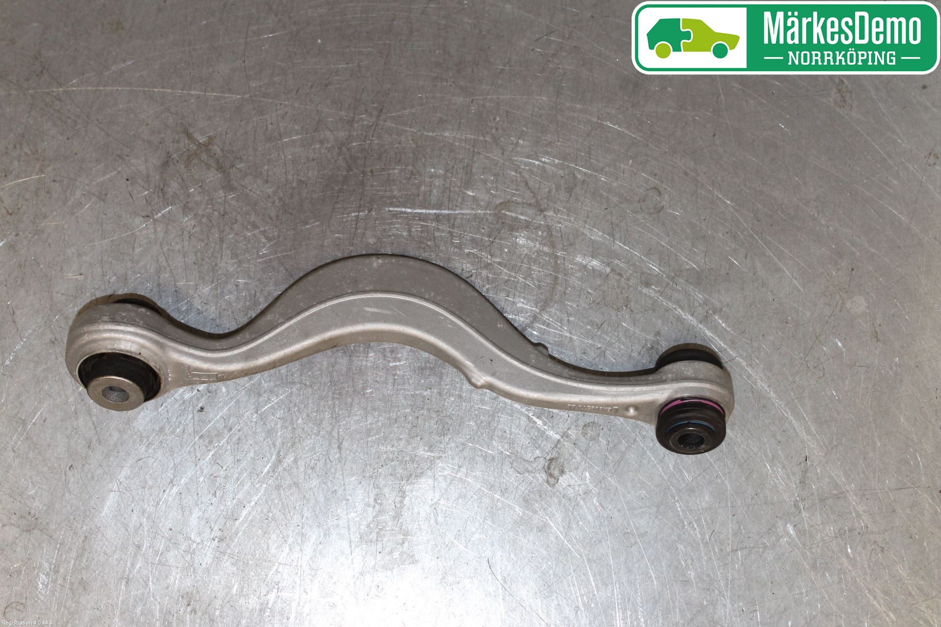 BMW 5 G30/G31/F90 17-23 Bärarm Bak Övre Vänster