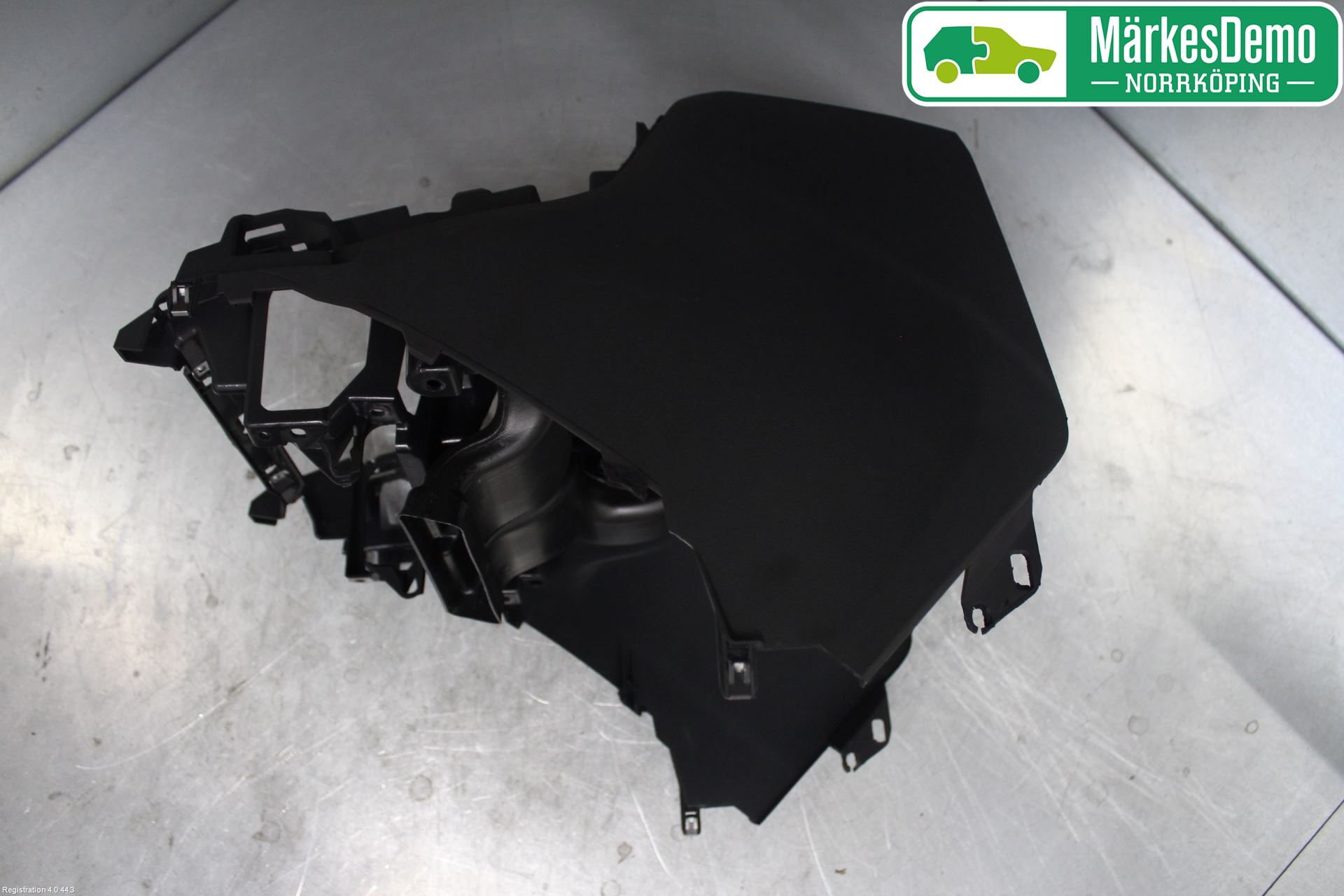 Landrover LAND ROVER DISCOVERY 4 10-16 Instrumentkonsoll Mitt
