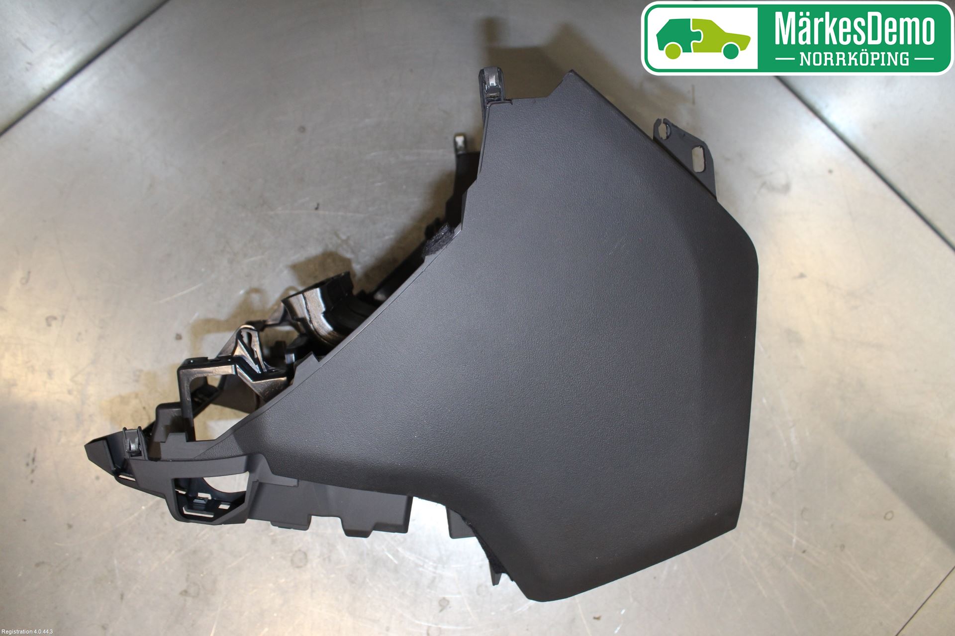 Landrover LAND ROVER DISCOVERY 4 10-16 Instrumentkonsoll Mitt