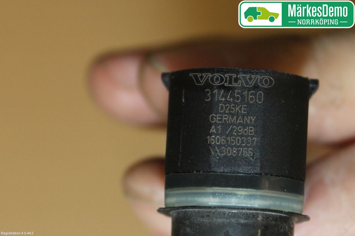 Volvo V40 12-19 Parkeringshjälp Backsensor