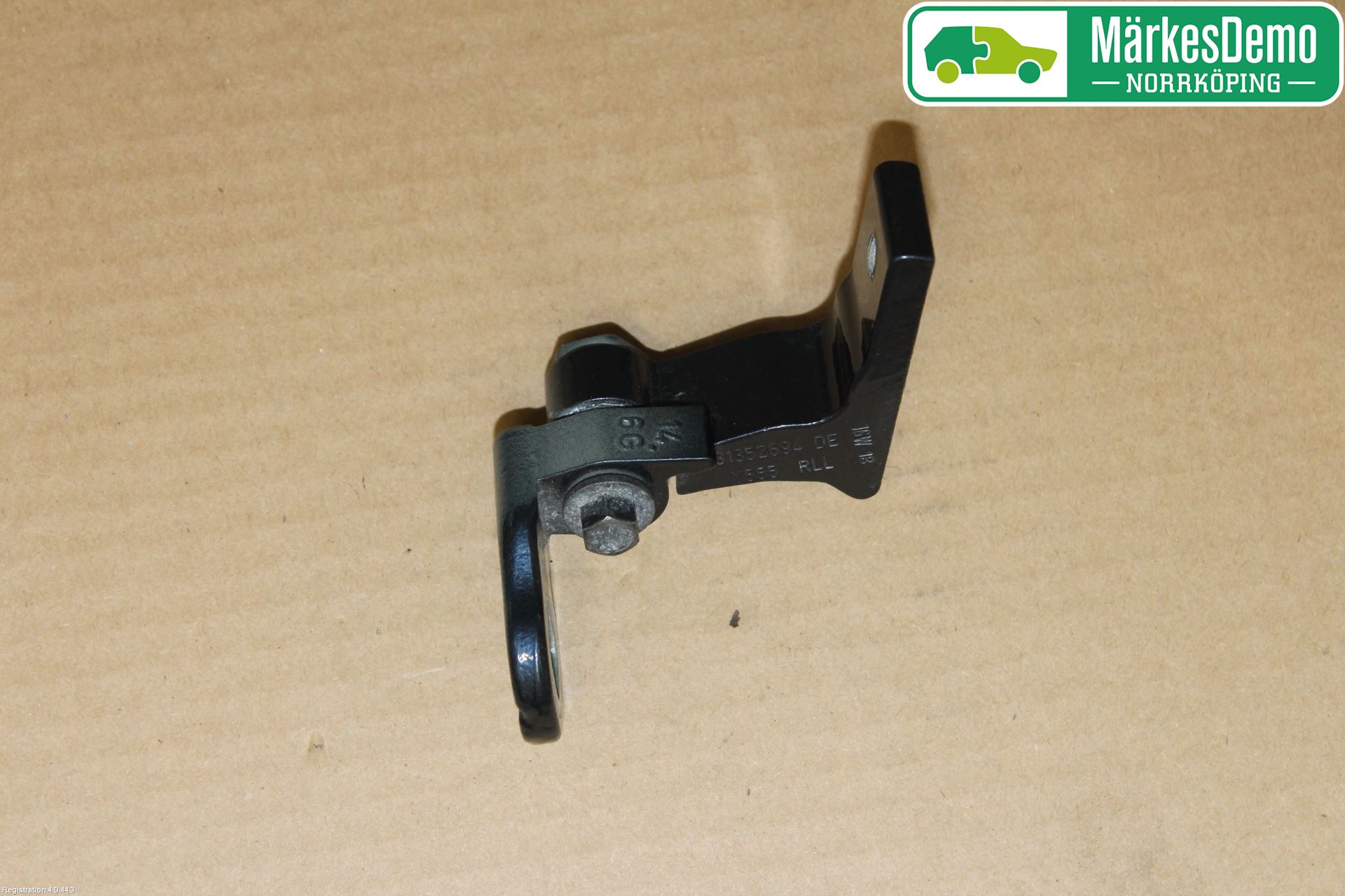 Volvo V40 12-19 Dörrgångjärn