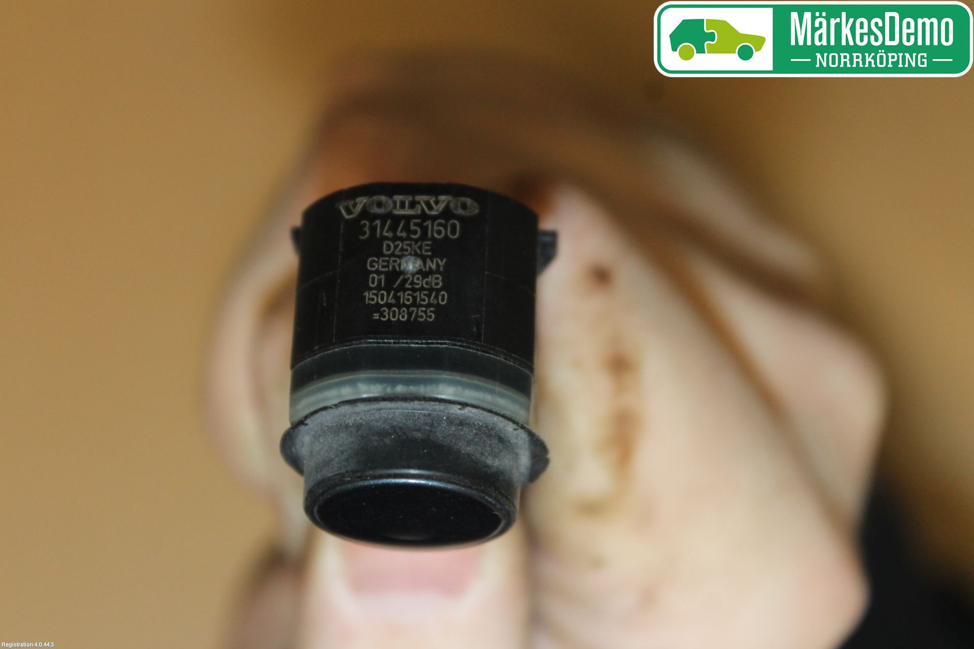 Volvo V40 12-19 Parkeringshjälp Backsensor