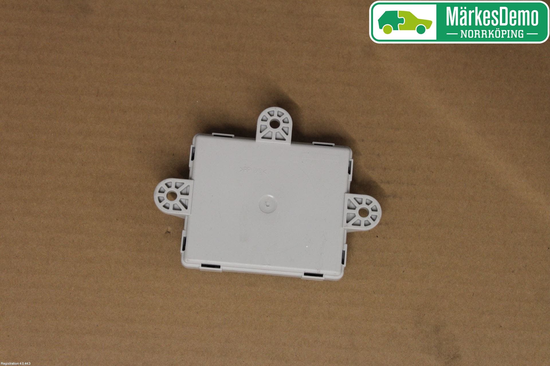 Volvo V40 12-19 Styrenhet Dörr