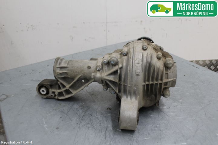 Mercedes-Benz MB ML/GLE-KLASS (W166) 12-18 Framvagn Diffrential