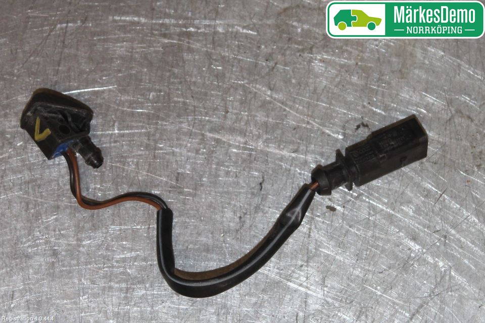 Skoda ROOMSTER Spolarmunstycke Rutor