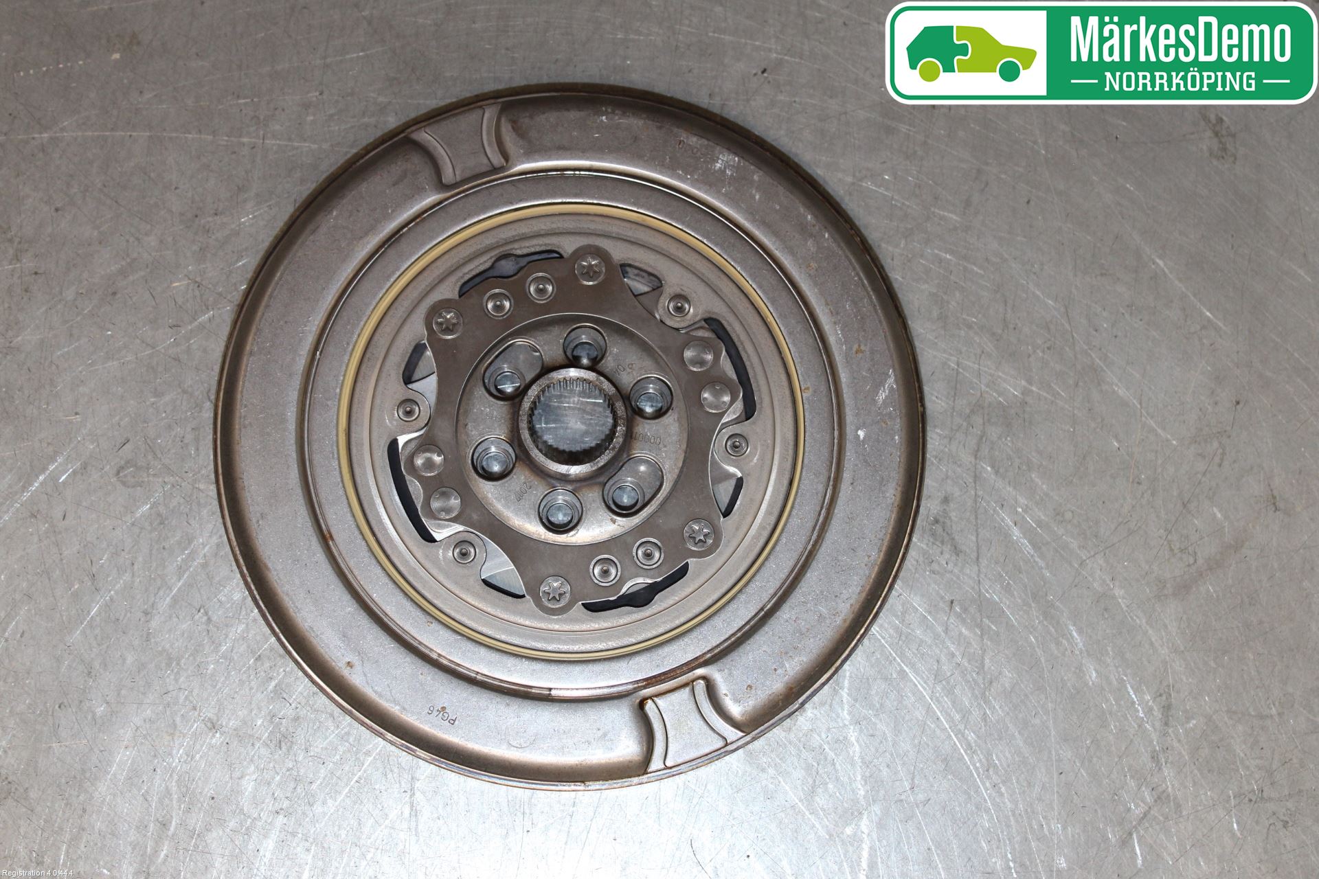 Volkswagen VW PASSAT 15-19 Svänghjul Aut