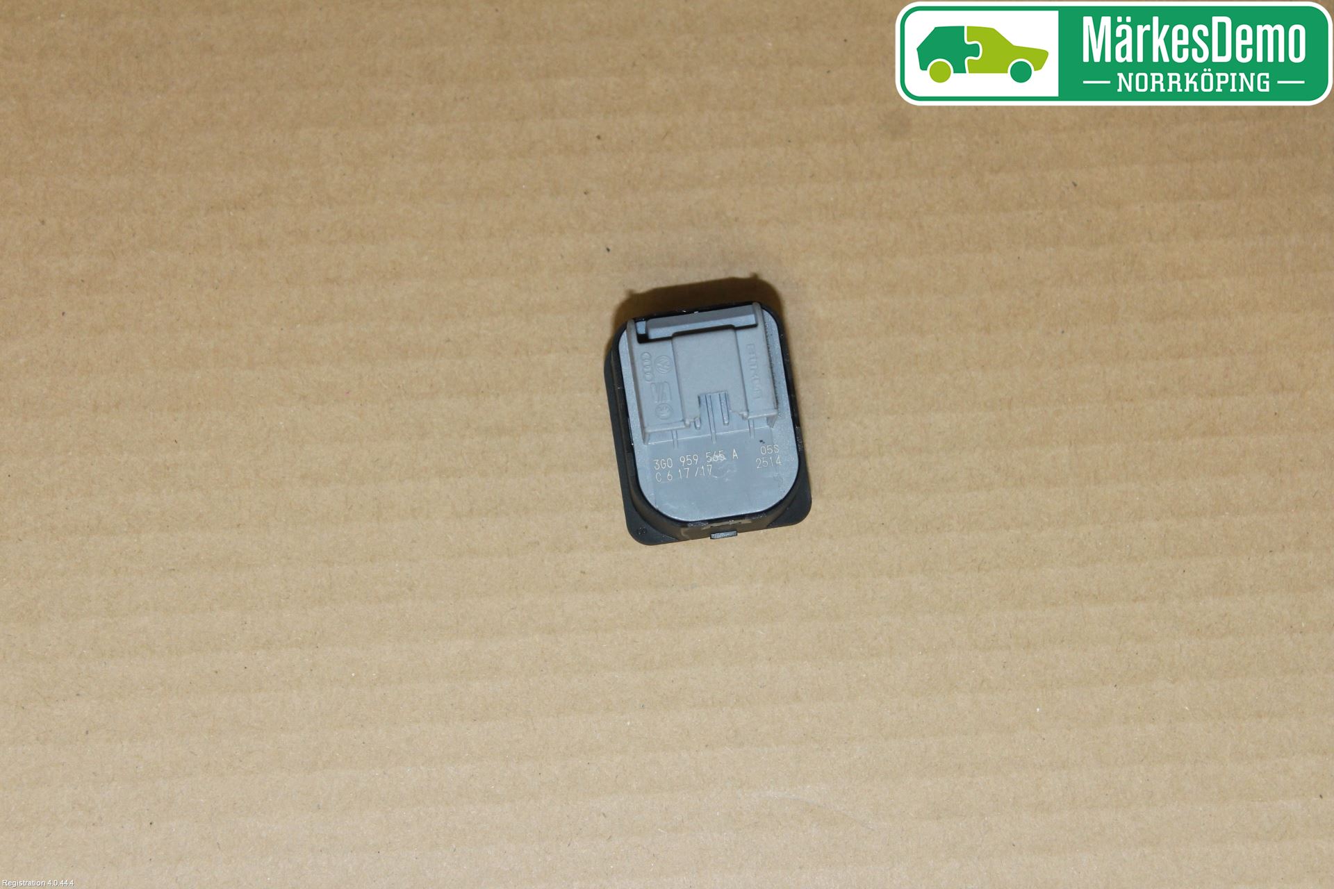 Volkswagen VW PASSAT 15-19 Strömställare Spegel