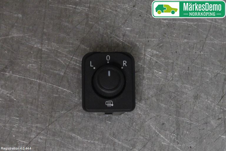 Volkswagen VW PASSAT 15-19 Strömställare Spegel