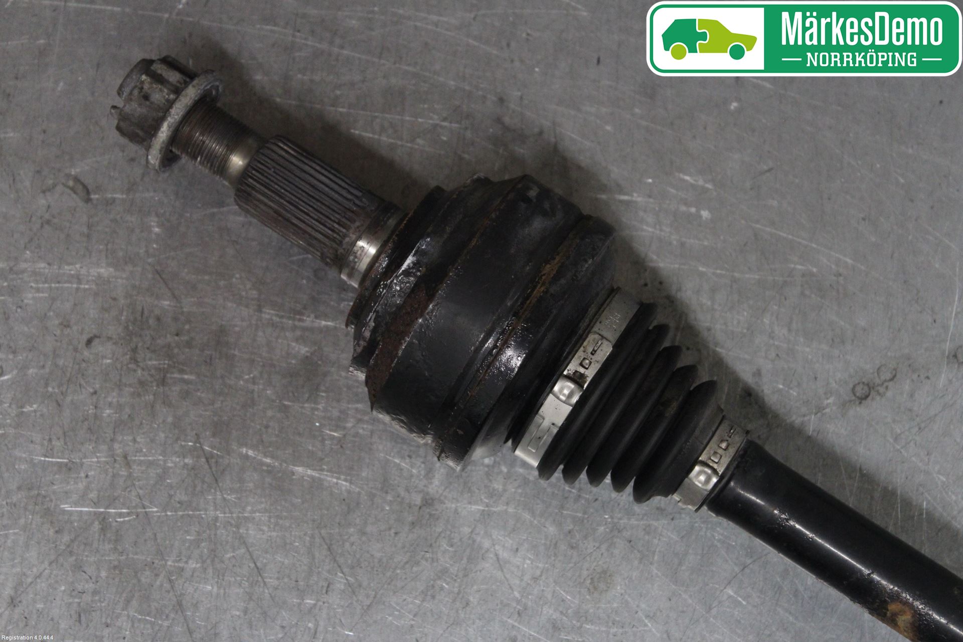 Porsche CAYENNE 03- Drivaxel Bak Vänster