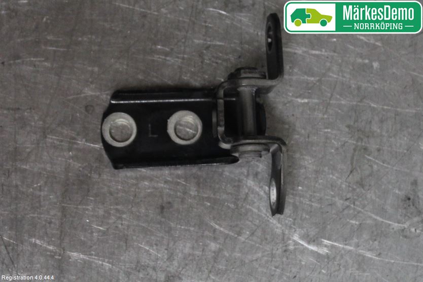 Toyota VERSO-S 11-16 Dörrgångjärn