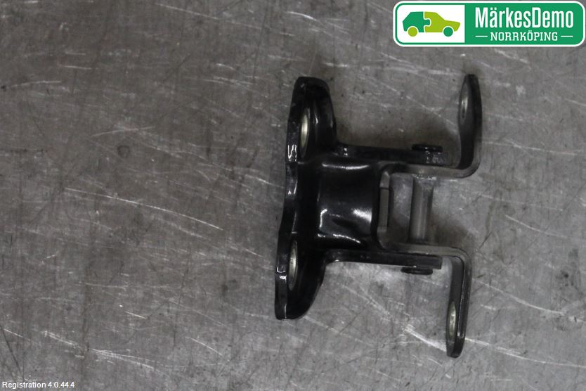 Toyota VERSO-S 11-16 Dörrgångjärn