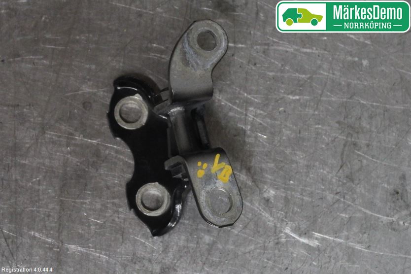 Toyota VERSO-S 11-16 Dörrgångjärn